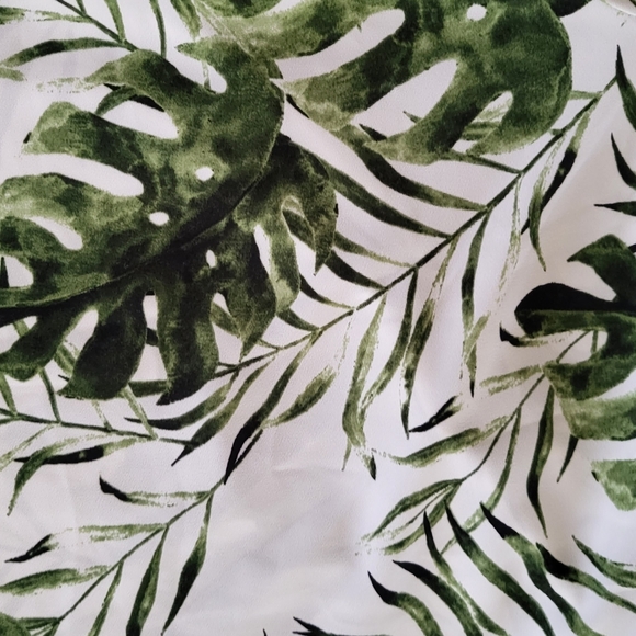 Blouse 👚 - Picture 3 of 5